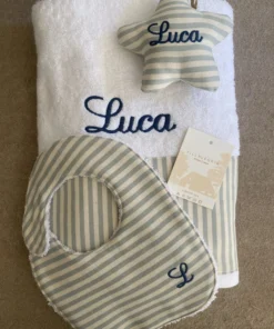 Toalla de bebé bordada